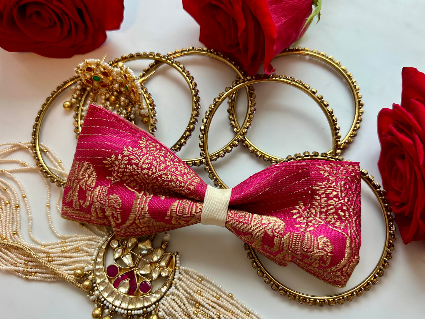 The Noor Bow